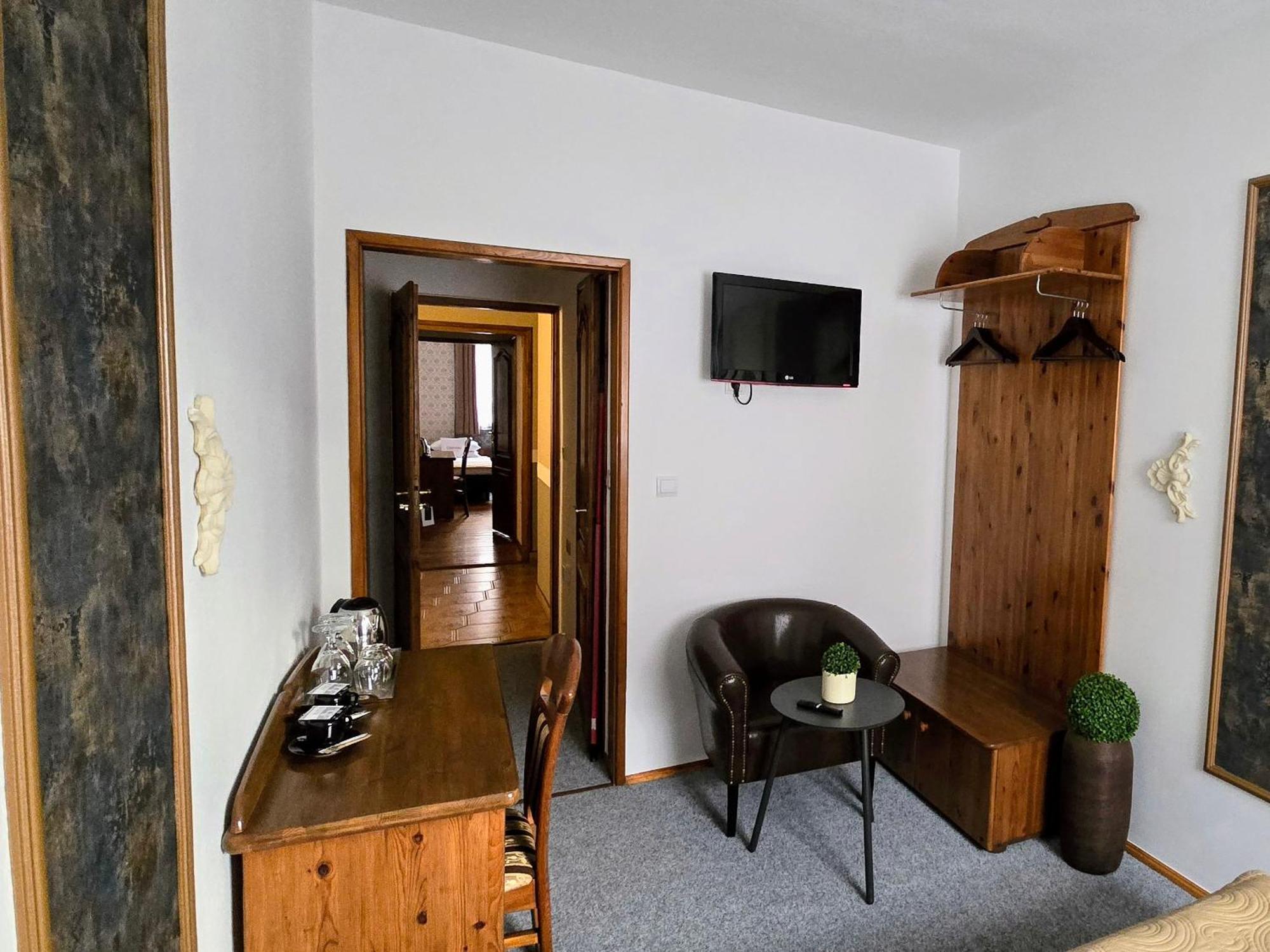 Cieszynski Boutique Hotel & Spa Stare Miasto Cieszyn เชียซึน ภายนอก รูปภาพ