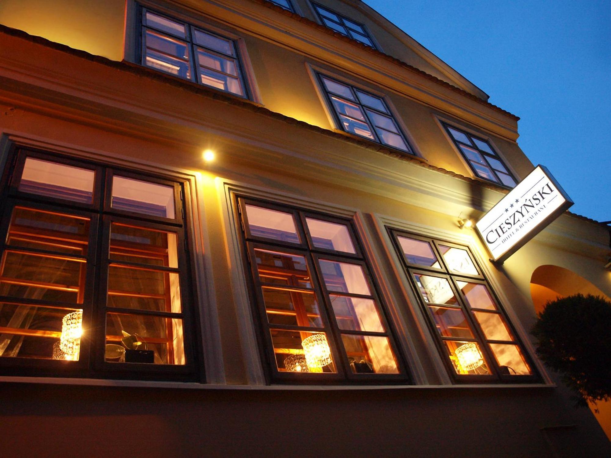 Cieszynski Boutique Hotel & Spa Stare Miasto Cieszyn เชียซึน ภายนอก รูปภาพ